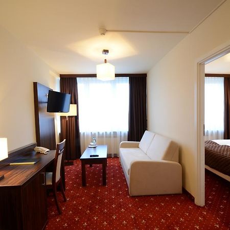Hotel Pzmot Lublin Habitación foto